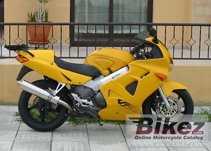 Big Ian Joyce vfr 800 picture and wallpaper from Bikez.com